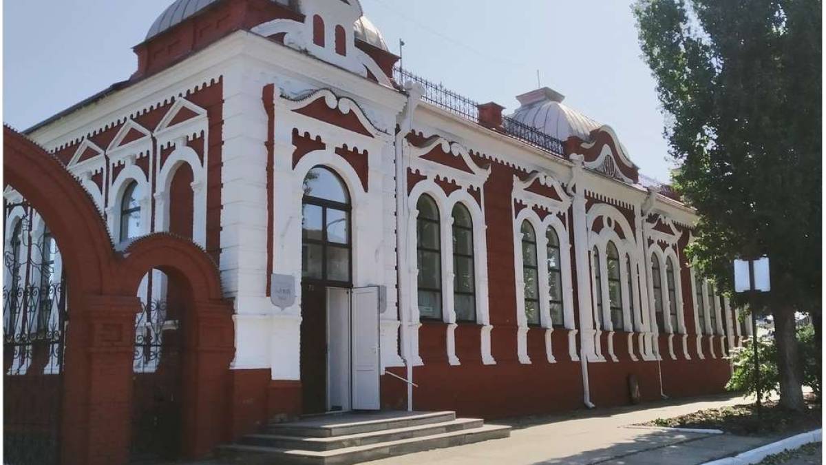 Відома запорізька поетеса присвятила вірш спаленому рашистами музею