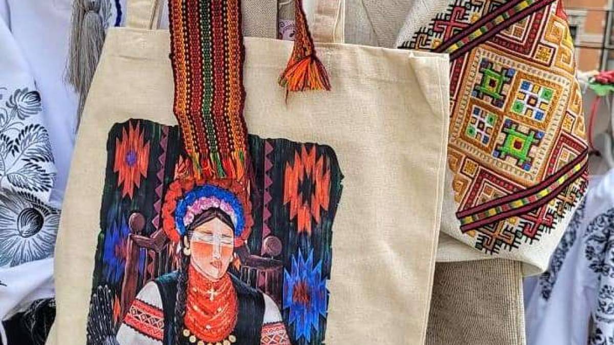 Твори запорізької мистикині – на благодійному ярмарку в Італії
