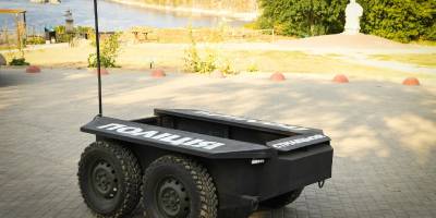 Запорізькі поліцейські для виконання бойових завдань отримали універсальну  платформу