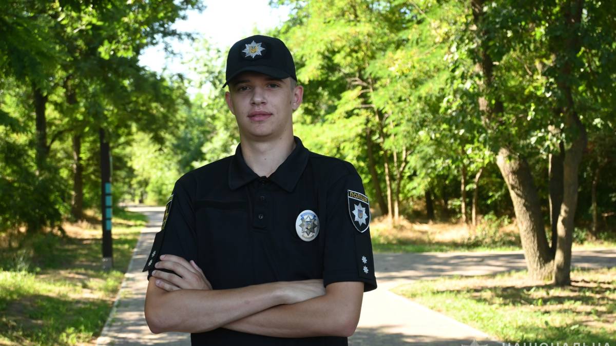 У Запоріжжі поліцейський врятував життя хлопцю, якого збив п’яний водій