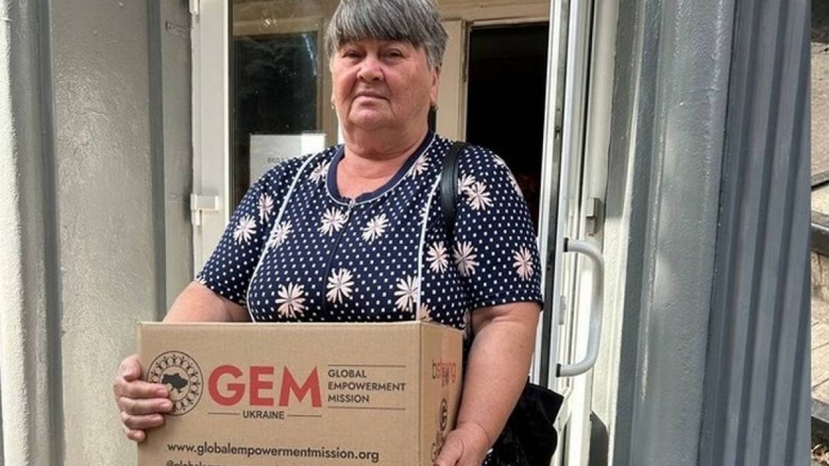 На Запоріжжі міжнародні партнери забезпечили продуктами родини військовослужбовців прифронтової громади