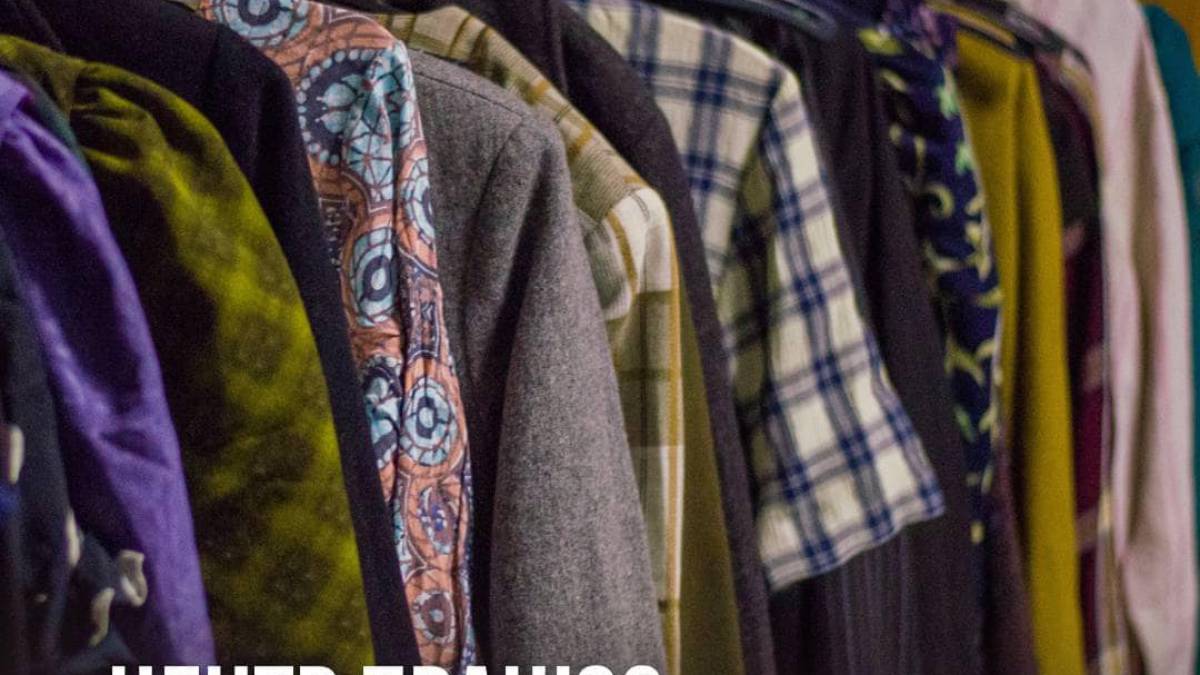 Мешканці Запоріжжя можуть отримати безкоштовні одяг і взуття у волонтерському центрі
