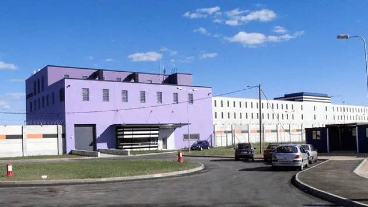 Естонія планує заробляти на оренді напівпорожніх в’язниць