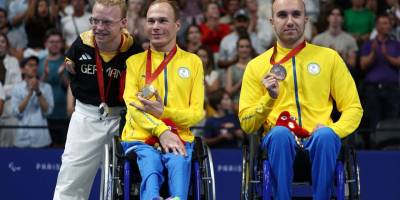 Плавець Остапченко завоював четверте “золото” України на Паралімпіаді-2024