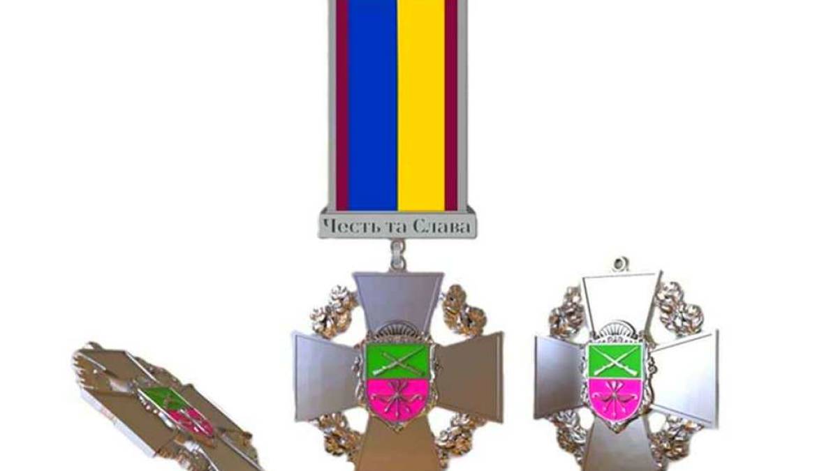 У Запоріжжі влада затвердила новий знак для нагородження героїв – медаль «Честь та Слава»