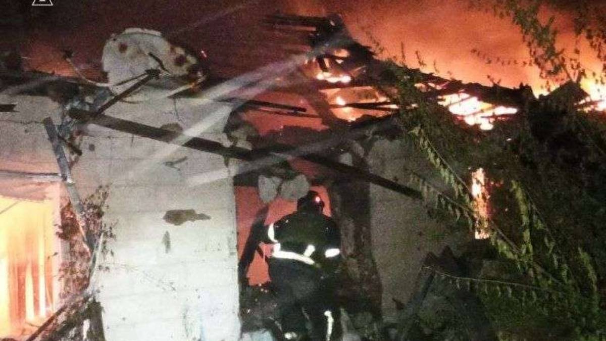 ДСНС Запорізької області: ліквідація наслідків ворожих обстрілів 7 вересня