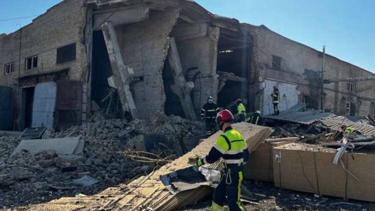 У Києві на місці вибуху завершили пошуково-рятувальні роботи