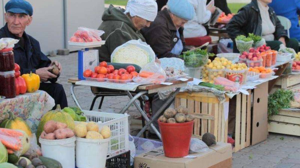 Продукти харчування «з рук» загрожують здоров’ю споживачів