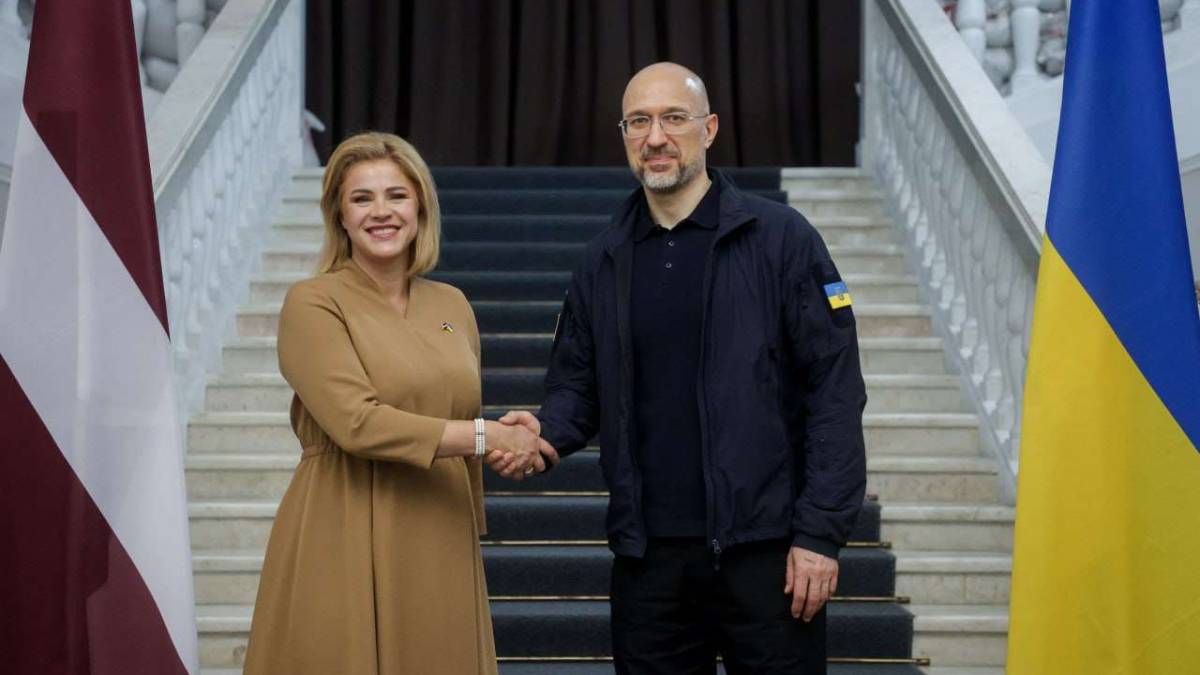 Прем’єрка Латвії оголосила у Києві про черговий пакет військової підтримки України