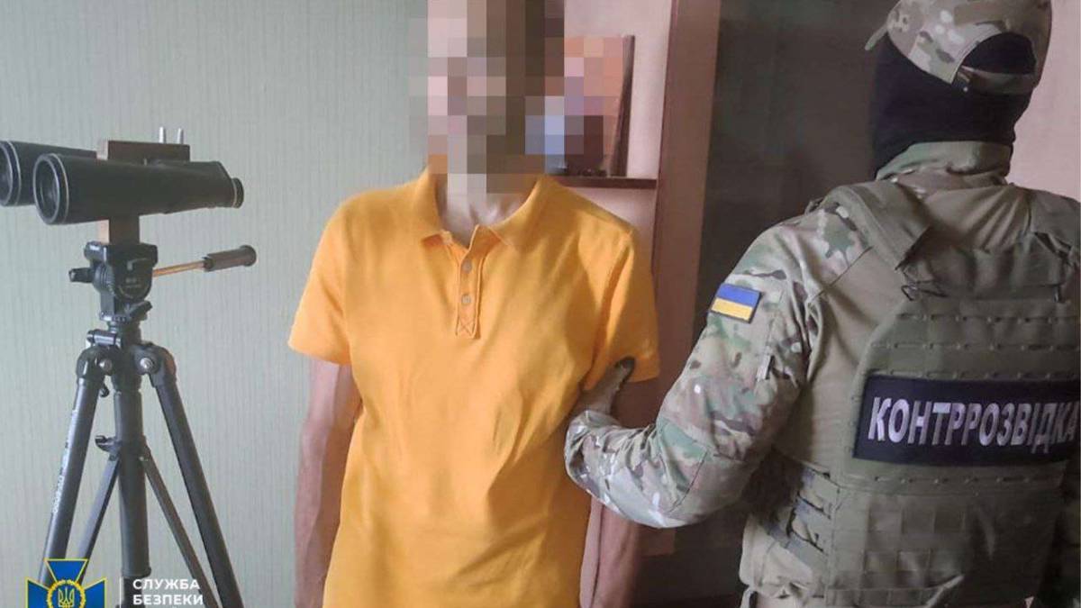 У Запоріжжі СБУ затримала інформатора російського гру, який шпигував за підрозділами ЗСУ.