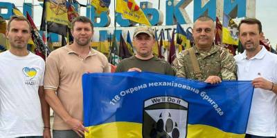 Захисникам Запоріжжя волонтери передали обладнання та техніку (фото)