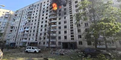 У Харкові внаслідок обстрілу багатоповерхівки — 35 поранених, рятувальна операція триває
