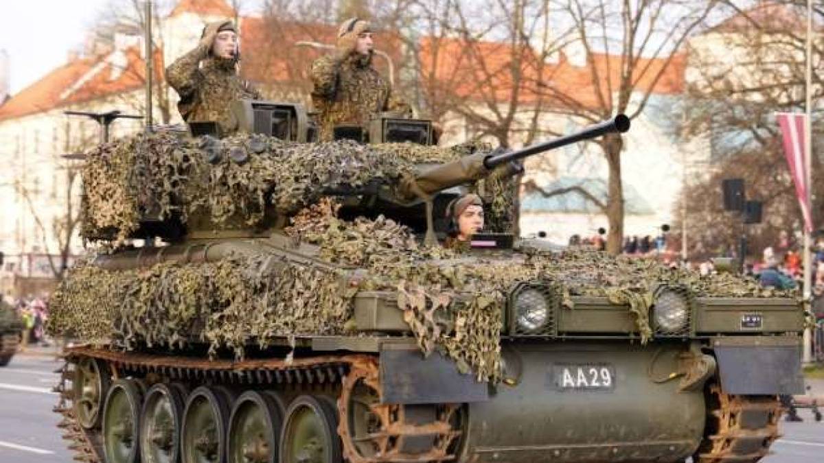Латвія передасть Україні партію британських бронемашин CVR(T)