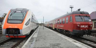 “Укрзалізниця” подовжила продаж квитків на поїзд Варшава – Львів через Раву-Руську
