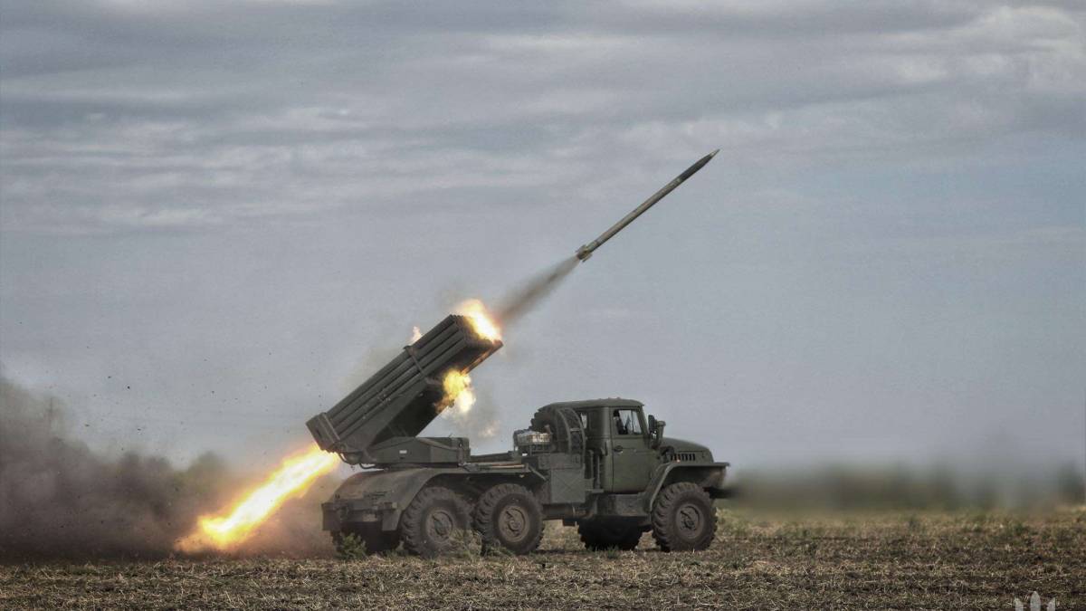 Генштаб ЗСУ — про орієнтовні втрати ворога на 21 вересня: 640920 (+1440) осіб, 1193 (+4) РСЗВ, 18270 (+58) артсистем