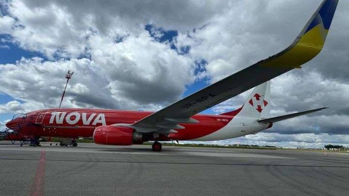 Авіакомпанія «Нової пошти» сертифікує власний літак Боїнг 737-800SF