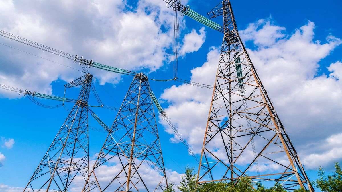 Відключення світла у суботу в Україні  не прогнозуються – “Укренерго”