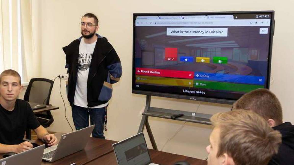 Як у Запоріжжі працює сучасний цифровий освітній центр