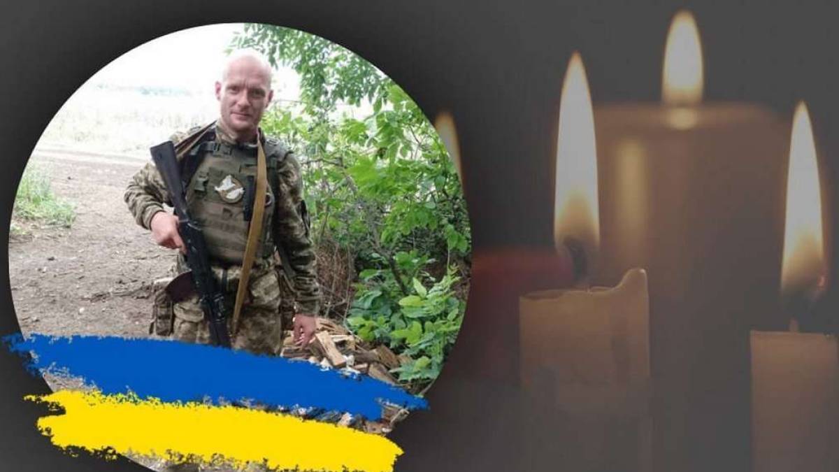 На честь загиблого на Запоріжжі бійця з позивним Каспер на Франківщині відкрили інтерактивну меморіальну дошку