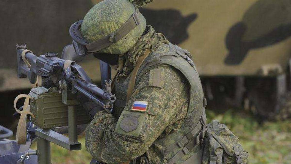 На Запоріжжі рашистів-смертників кидають в атаки на повний зріст прямо по мінних полях