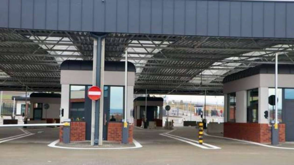 Пункт пропуску «Нижанковичі – Мальховіце» з 1 жовтня призупиняє роботу – митники
