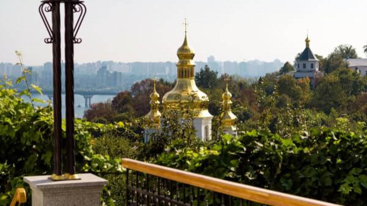 Церковне свято 29 вересня: у чому не можна відмовляти цього дня
