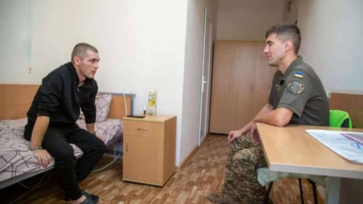 Запорізькі гвардійці відвідали побратимів, які отримали поранення у боях (фото)