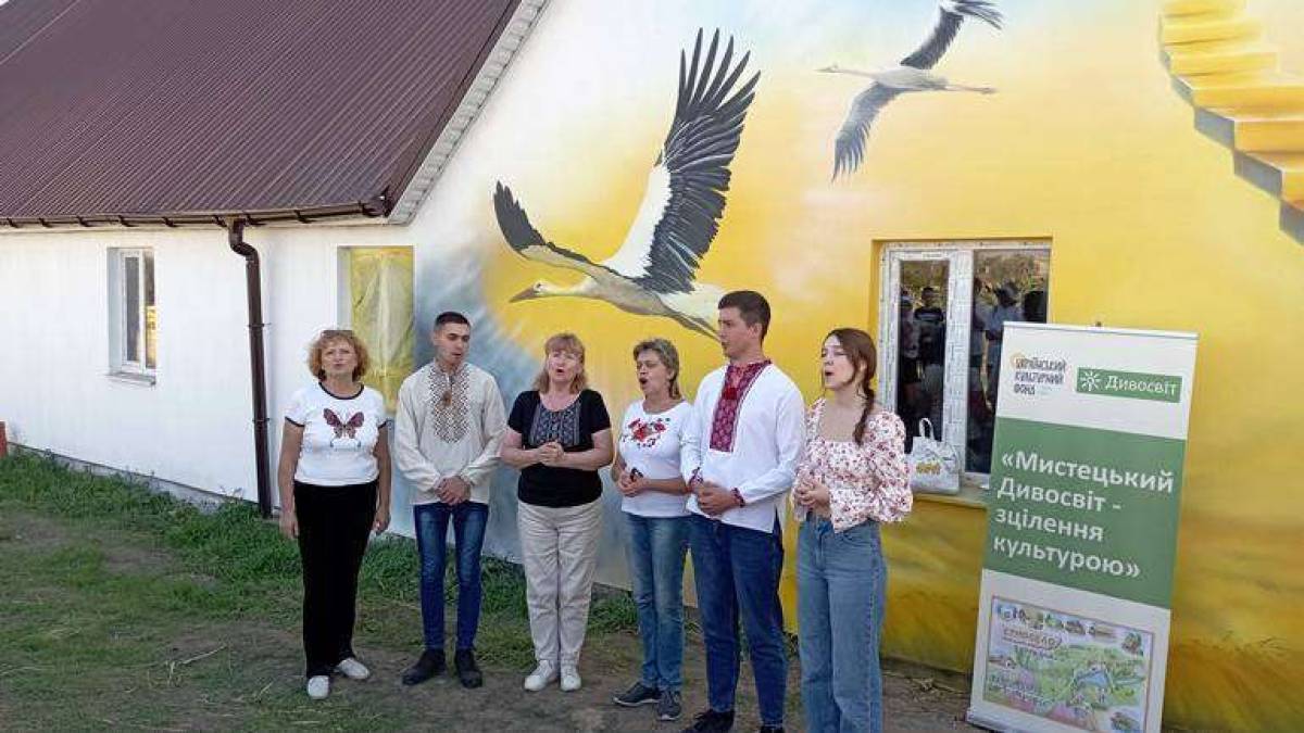 Як в “Етноселі” на Запоріжжі зцілюють мистецтвом і культурою