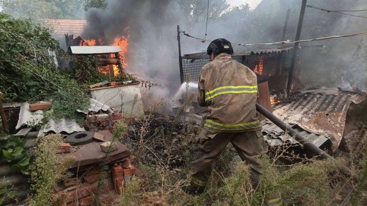 Впродовж доби окупанти 402 рази били по Запорізькій області.