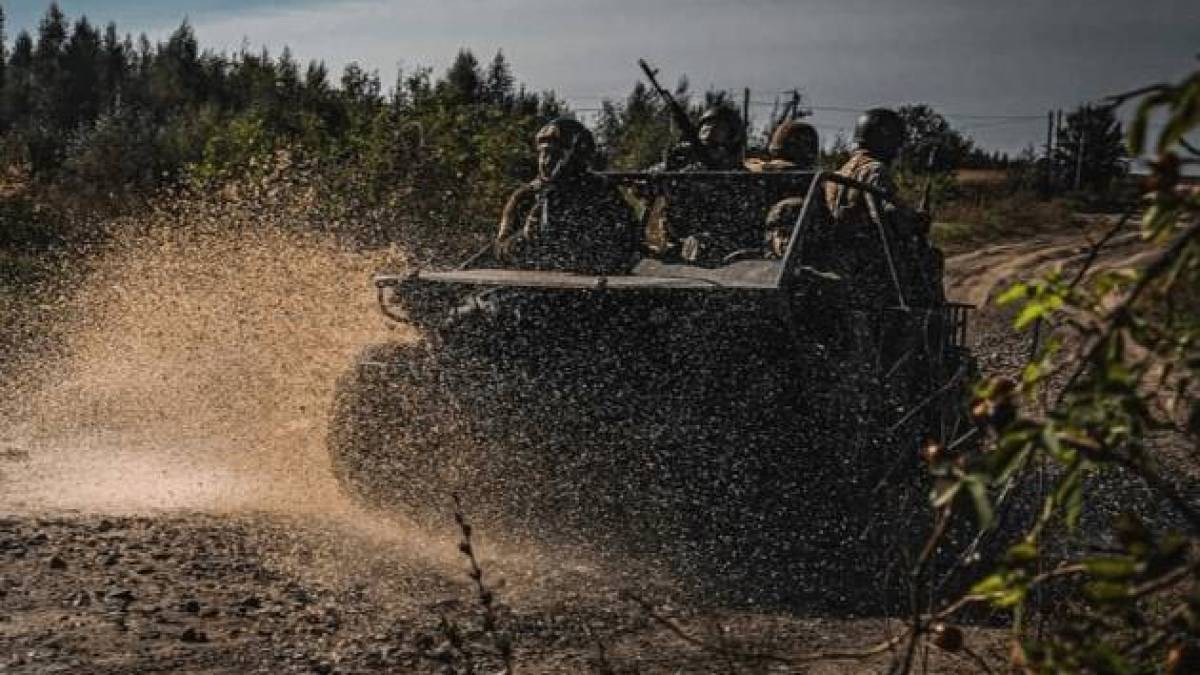 Генштаб ЗСУ — про орієнтовні втрати ворога на 4 жовтня: 657940 (+1230) осіб, 1212 (+8) РСЗВ, 18965 (+59) артсистем