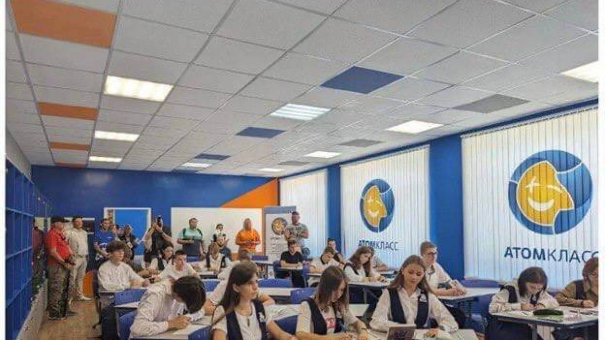 СБУ оголосила підозру директорці школи в Енергодарі, яка у співпраці з «росатомом» брала участь у пропаганді