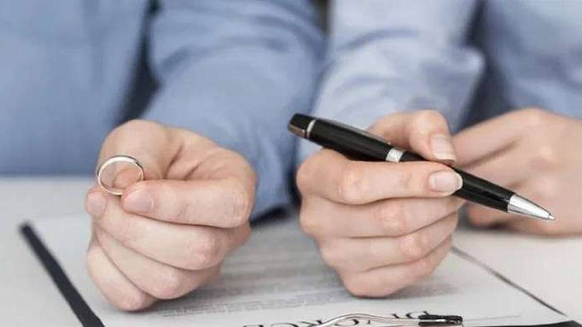 На Запоріжжі окупанти збираються заборонити розлучення