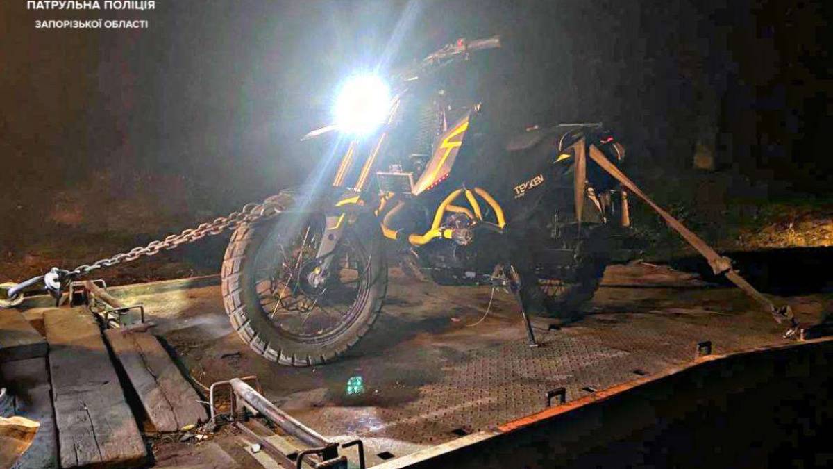 У Запоріжжі мотоцикліст отримав травми, тікаючи від поліції
