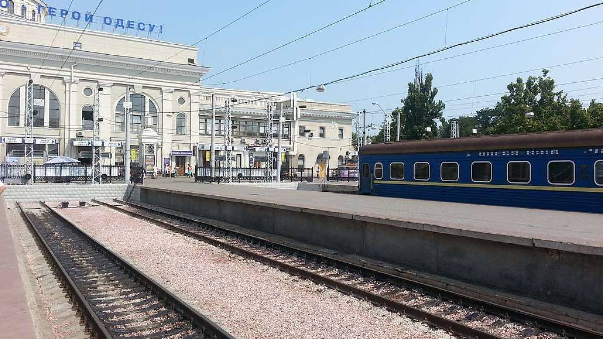 «Укрзалізниця» змінює маршрут поїзда №148/147 Одеса — Київ: ремонтні роботи з 22 жовтня по 3 грудня