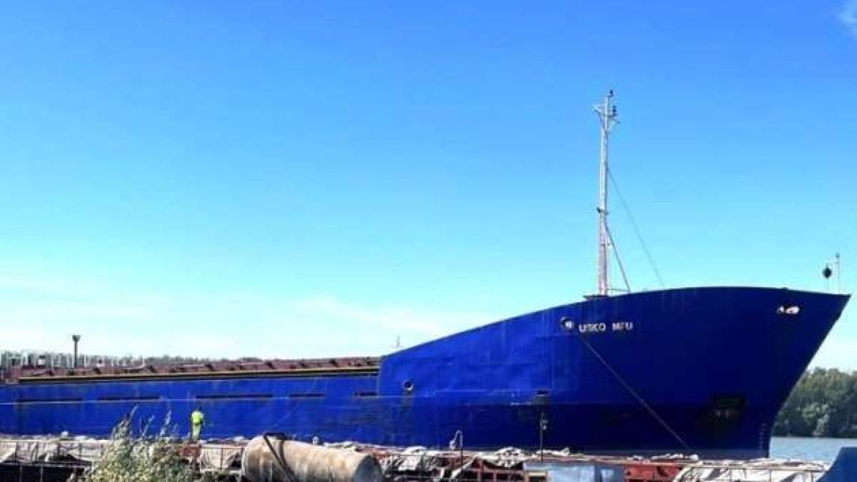 Україна конфіскувала суховантаж за незаконний захід у порти Криму