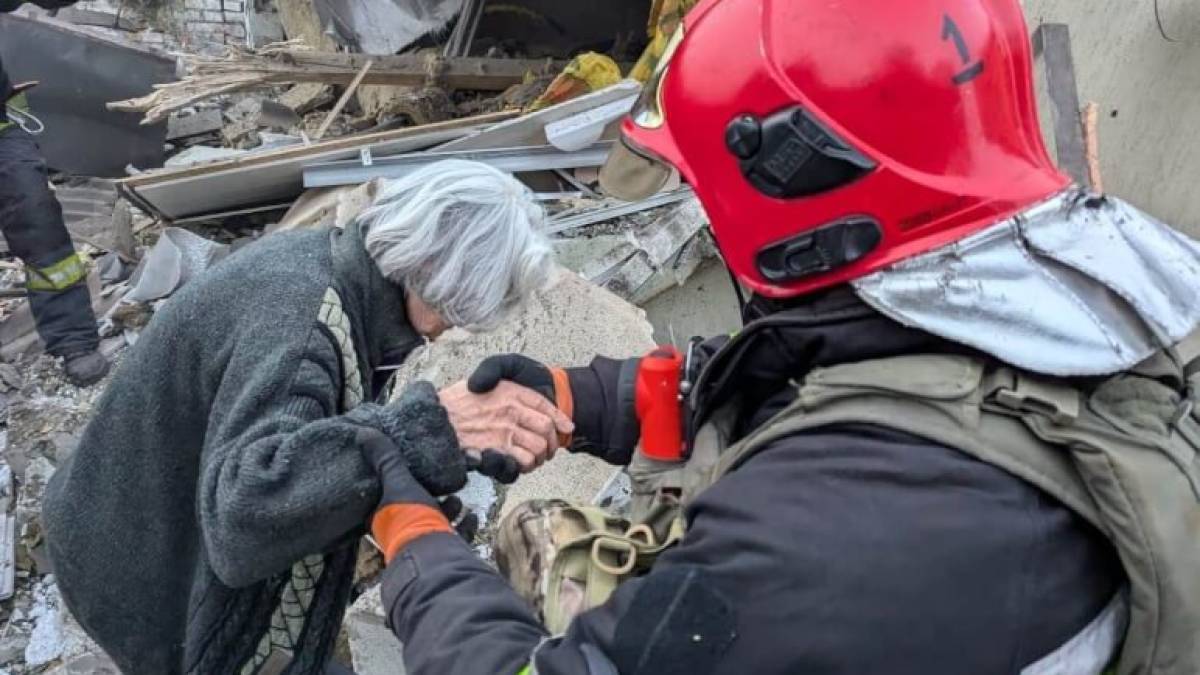 Ворог зранку наніс авіаудари по приватному сектору Запоріжжя: травмовані 4 людини, з них — одна дитина