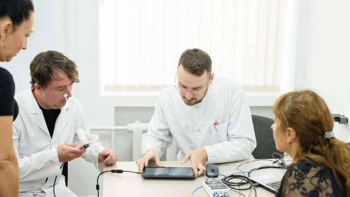 У Запорізькому медуніверситеті лікарі вдосконалювали навички з телемедицини