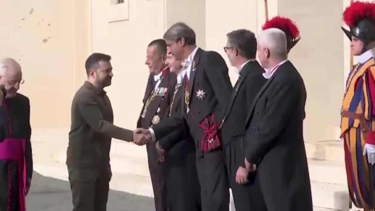 Президент України Зеленський прибув до Ватикану для зустрічі з Папою Римським
