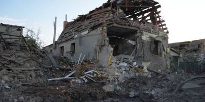Такий вигляд мають будинки запоріжців після нічного удару росіян (відео)