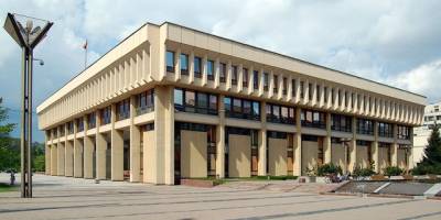 У неділю в Литві  проходить перший тур голосування на парламентських виборах