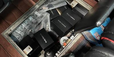 Митники виявили контрабандну техніку під підлогою автобуса на кордоні
