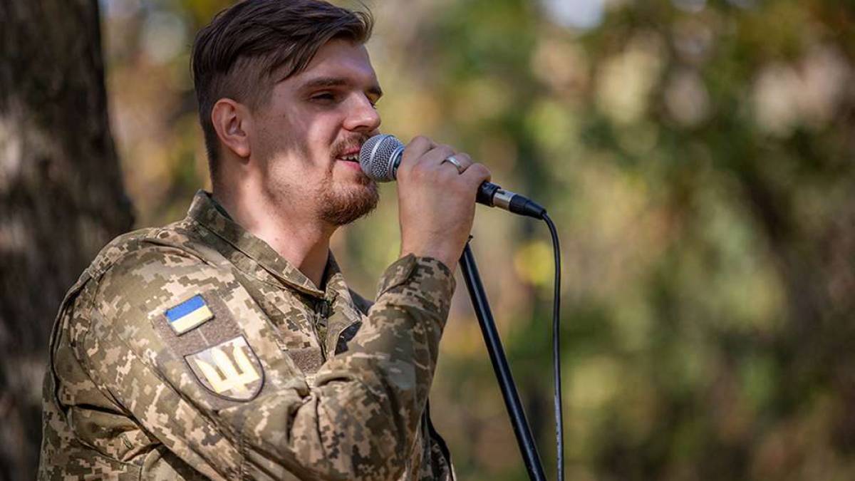Для запорізьких гвардійців виконували українські пісні та читали вірші (фото)