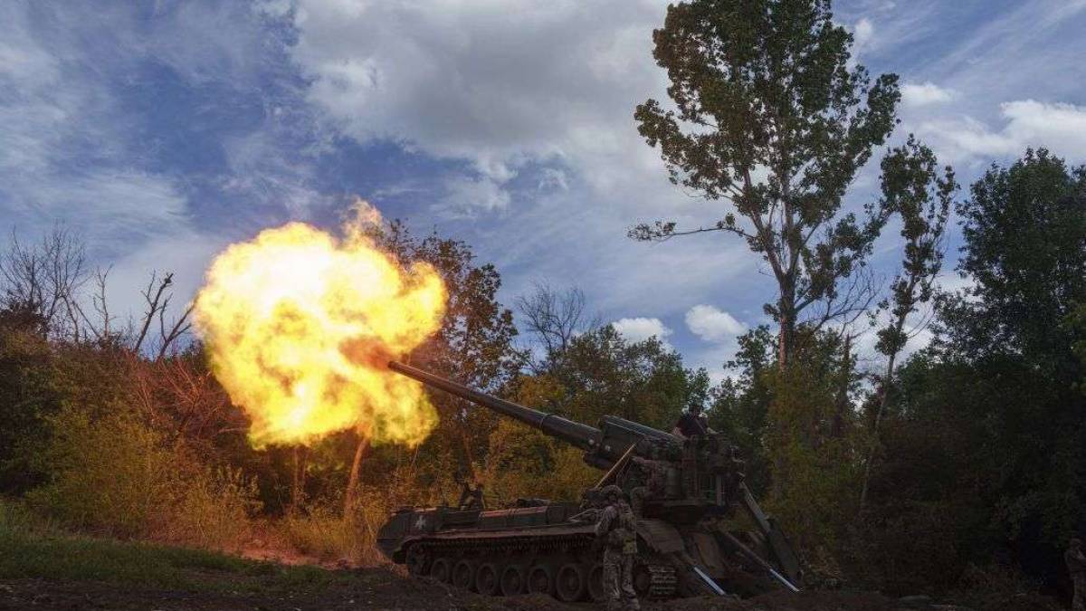 Генштаб ЗСУ — про орієнтовні втрати  ворога на 17 жовтня: 674270 (+1420) осіб, 19510 (+51) артсистем, 9014 (+17) танків