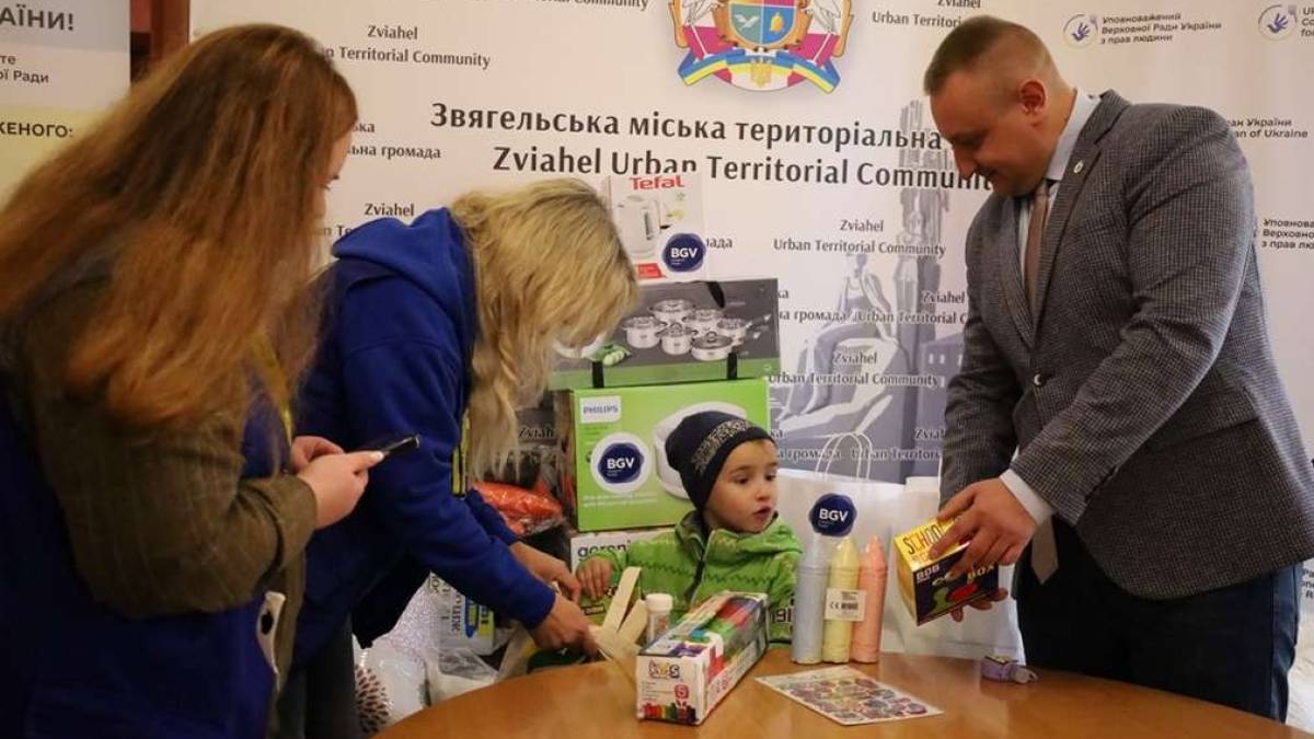 З окупованого Бердянська вдалося евакуювати матір із двома дітьми