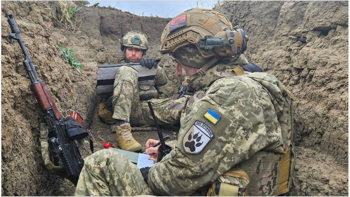 Захисники запорізького краю пишуть диктант національної єдності (фото)