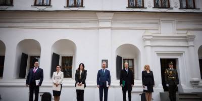 Зеленський прийняв вірчі грамоти у послів шести країн, які почали свою місію в Україні