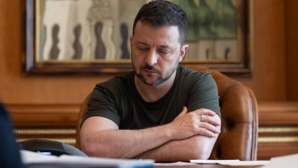Зеленський підписав Закон про дозвіл іноземцям служити на офіцерських посадах