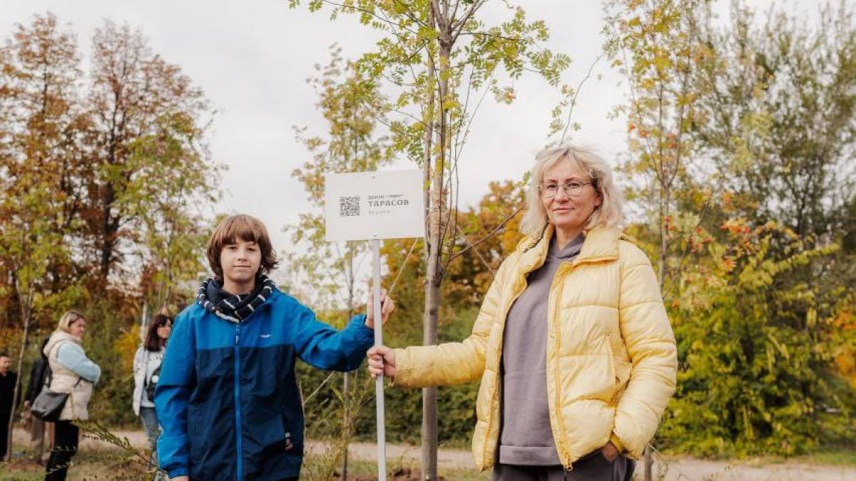У Запоріжжі на честь загиблих Захисників з’явилася Алея Спогадів — фото
