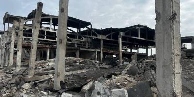 російська армія прицільно вдарила із ЗРК С-300 по ангару на Харківщині – згоріли тонни збіжжя