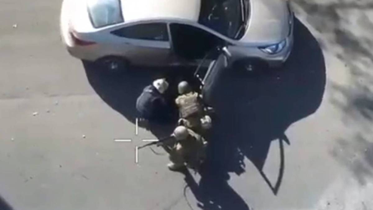 Генпрокуратура розслідує вбивства окупантами жителів Селидове та розстріл цивільного автомобіля
